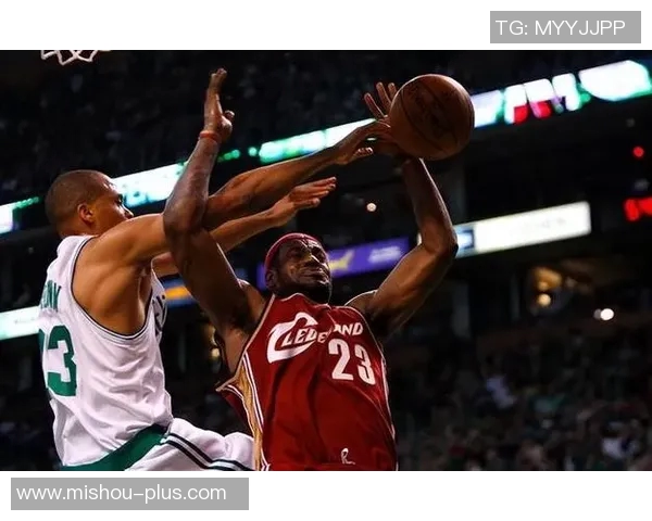 骑士詹姆斯与篮网卡特的巅峰对决谁能笑到最后