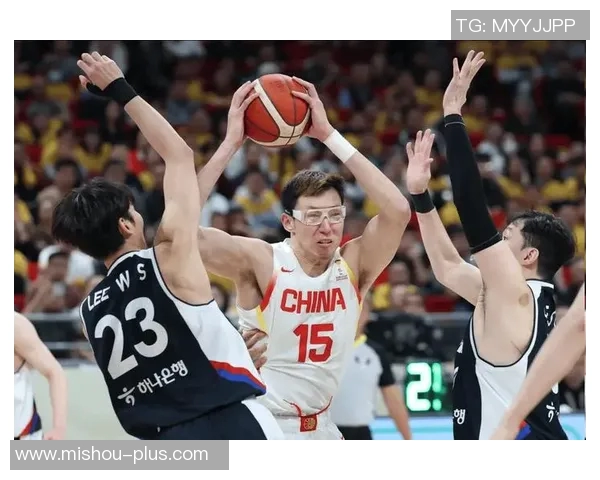 周琦在国际赛场的崛起与挑战：从青涩新星到篮球巨星的成长之路