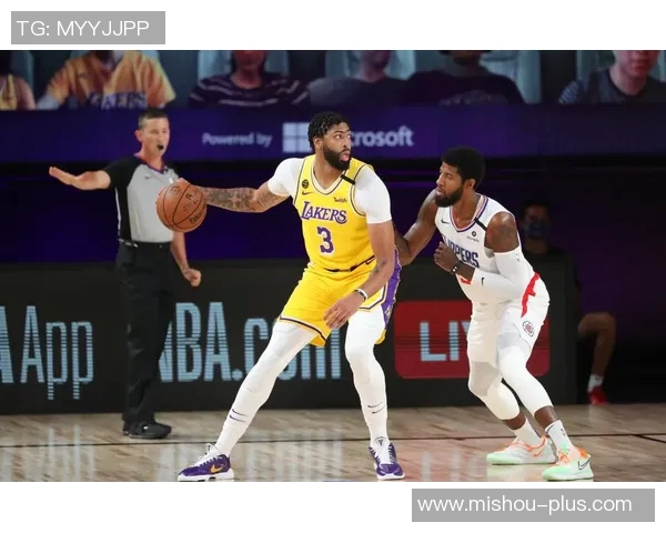 洛杉矶湖人与洛杉矶快船的巅峰对决引发全城热议与期待