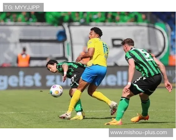 汉诺威主场迎战卡斯鲁厄期待精彩对决与胜利的较量